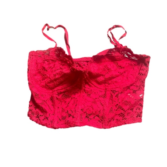 Ardene Rose + Vine red lacy corset-like bralette top, size s - Picture 1 of 3